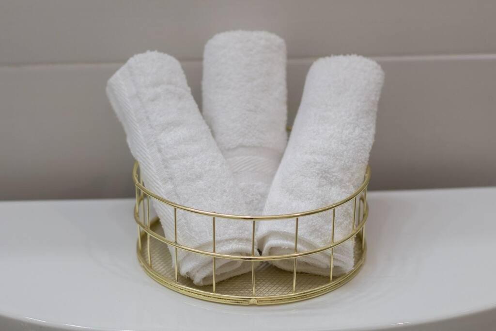 Royalty Suites キングストン エクステリア 写真