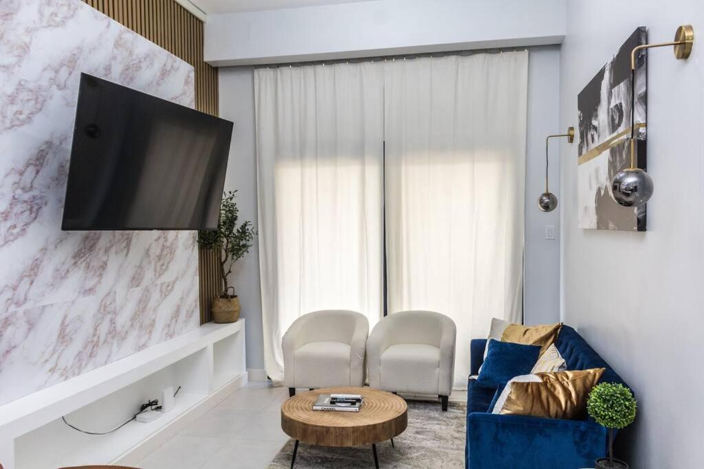 Royalty Suites キングストン エクステリア 写真